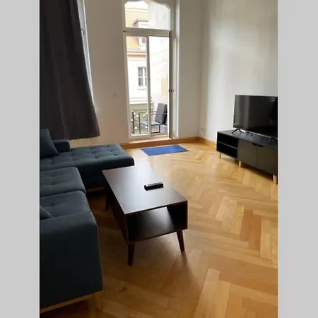 Апартаменты Aussergewoehnliches Apartment In Bester Stadtlage *